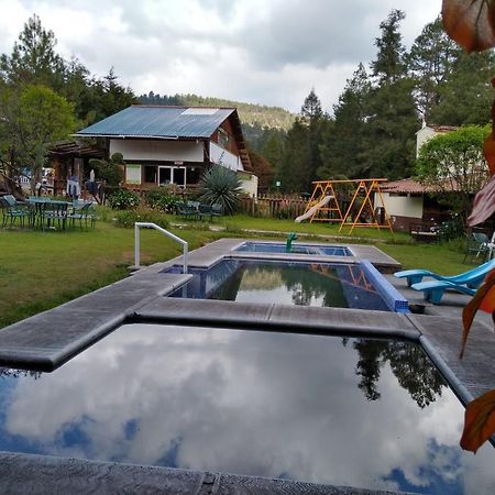 Club Tejamaniles Hotell Los Azufres Exteriör bild