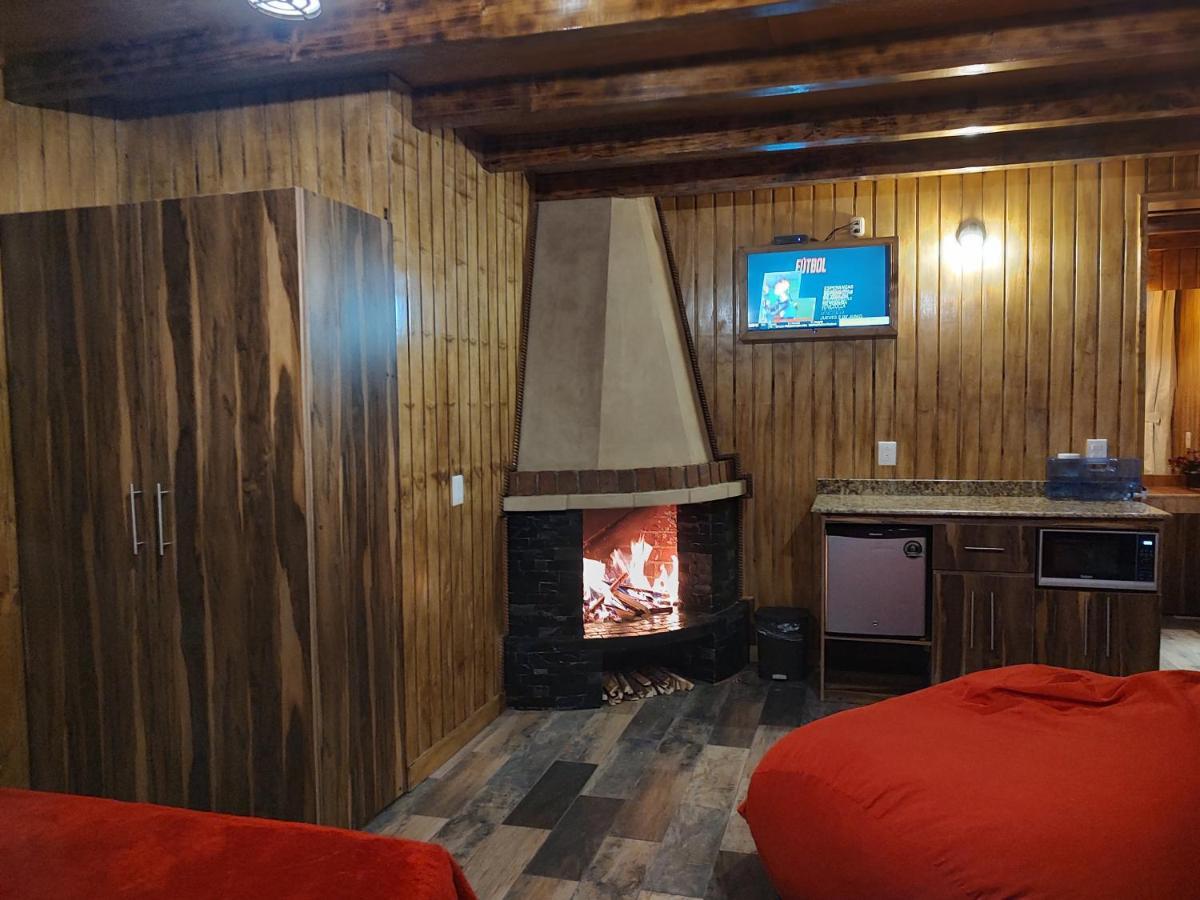 Club Tejamaniles Hotell Los Azufres Exteriör bild