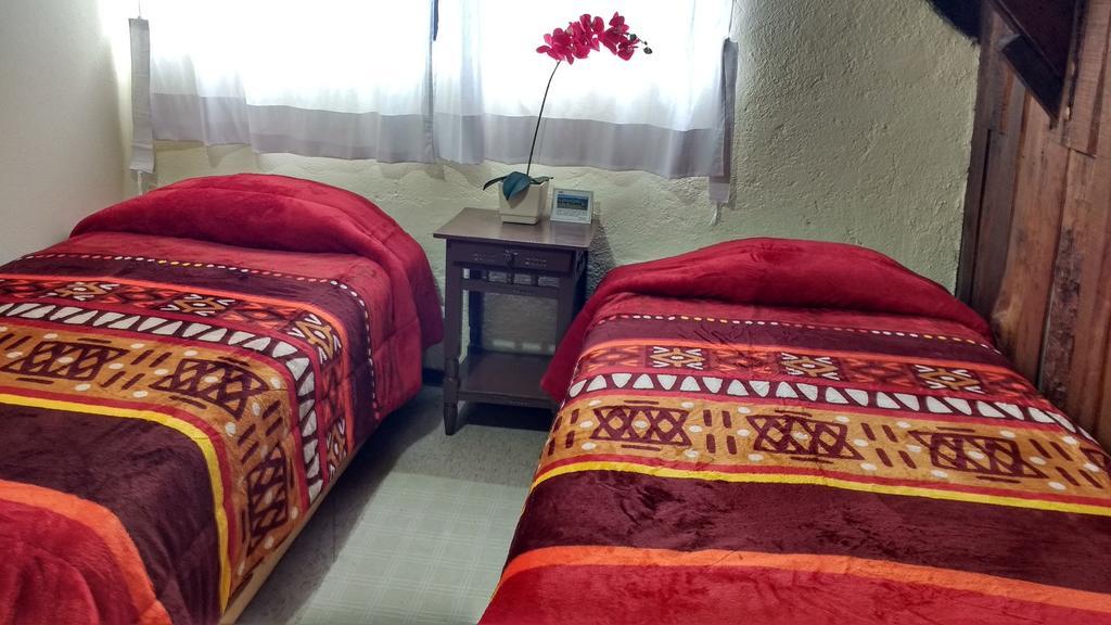 Club Tejamaniles Hotell Los Azufres Exteriör bild