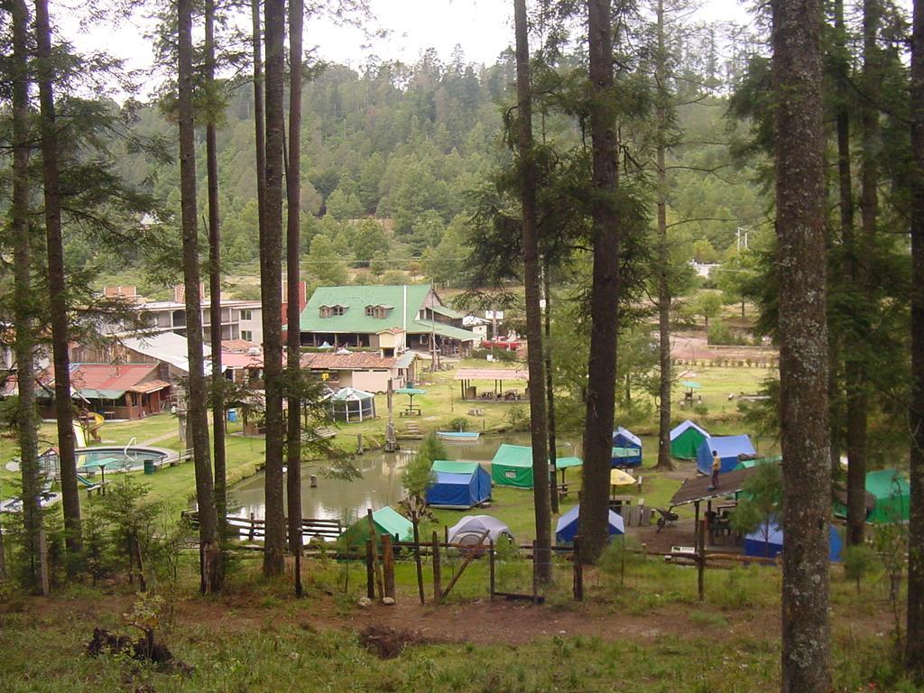 Club Tejamaniles Hotell Los Azufres Exteriör bild