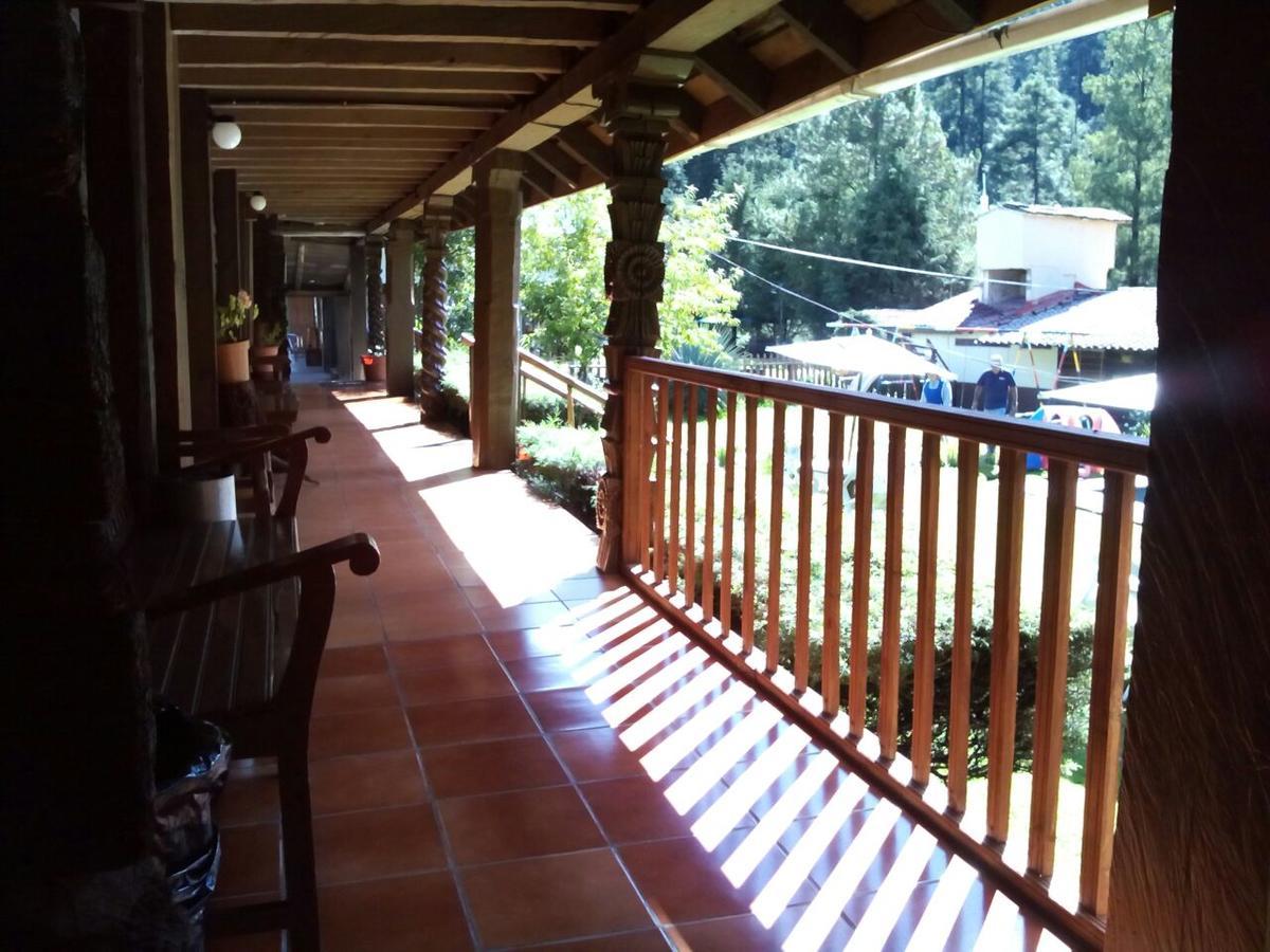 Club Tejamaniles Hotell Los Azufres Exteriör bild