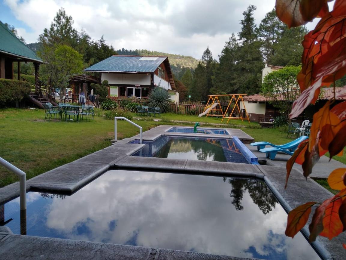 Club Tejamaniles Hotell Los Azufres Exteriör bild